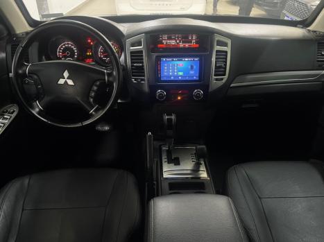 MITSUBISHI Pajero Full 3.8 V6 24V 4P HPE 4X4 AUTOMTICO, Foto 11