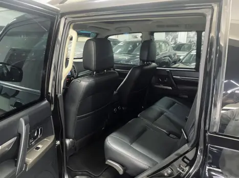 MITSUBISHI Pajero Full 3.8 V6 24V 4P HPE 4X4 AUTOM�TICO, Foto 10