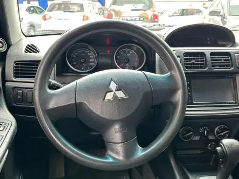 MITSUBISHI Pajero TR4 2.0 16V 4P 4X4 AUTOM�TICO, Foto 8