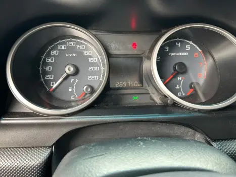 MITSUBISHI Pajero TR4 2.0 16V 4P 4X4 AUTOM�TICO, Foto 11