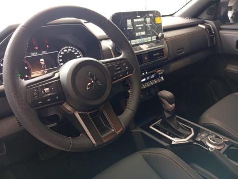 MITSUBISHI Triton 2.4 KATANA BITURBO DIESEL CABINE DUPLA 4X4 AUTOM�TICO, Foto 5