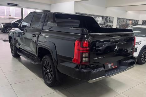 MITSUBISHI Triton 2.4 KATANA BITURBO DIESEL CABINE DUPLA 4X4 AUTOM�TICO, Foto 2