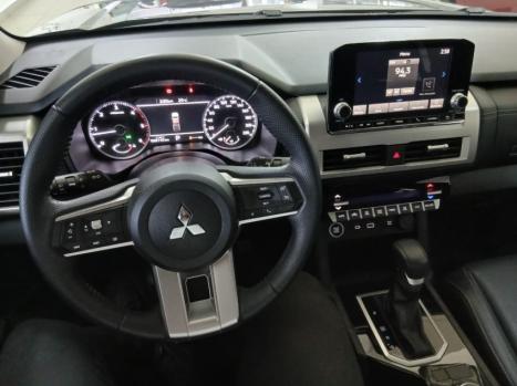 MITSUBISHI Triton 2.4 HPE BITURBO DIESEL CABINE DUPLA 4X4 AUTOM�TICO, Foto 9