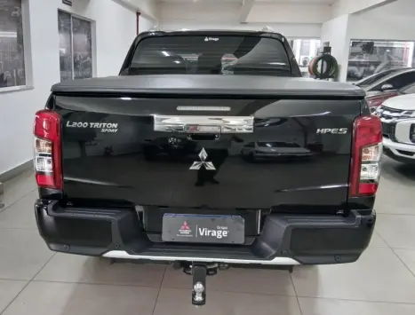 MITSUBISHI Triton 2.4 HPE BITURBO DIESEL CABINE DUPLA 4X4 AUTOM�TICO, Foto 3