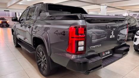 MITSUBISHI Triton 2.4 KATANA SR80 HPE BITURBO DIESEL CABINE DUPLA 4X4 AUTOM�TICO, Foto 2