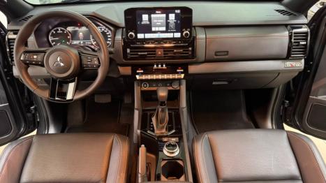 MITSUBISHI Triton 2.4 KATANA SR80 HPE BITURBO DIESEL CABINE DUPLA 4X4 AUTOM�TICO, Foto 7