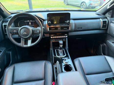 MITSUBISHI Triton 2.4 KATANA BITURBO DIESEL CABINE DUPLA 4X4 AUTOMÁTICO, Foto 6