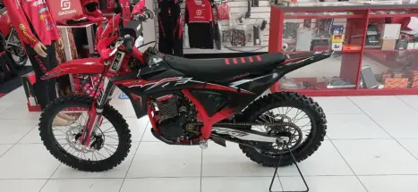 MXF 270 F , Foto 1
