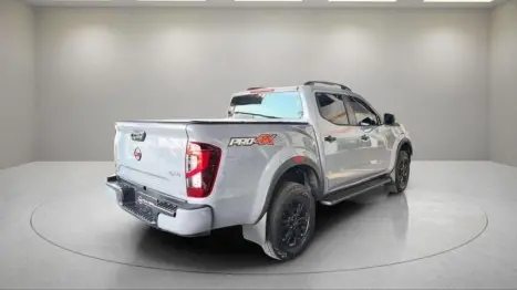NISSAN Frontier 2.3 16V PRO4X CABINE DUPLA 4X4 BI-TURBO DIESEL AUTOMTICO, Foto 5