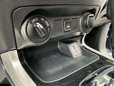 NISSAN Frontier 2.3 ATTACK CABINE DUPLA 4X4 BI-TURBO DIESEL AUTOMTICO, Foto 7