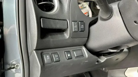 NISSAN Frontier 2.3 16V LE 4X4 CABINE DUPLA BI-TURBO DIESEL AUTOM�TICO, Foto 29