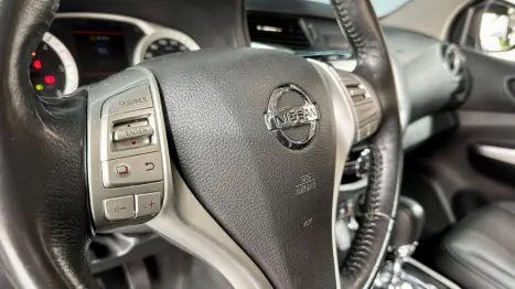 NISSAN Frontier 2.3 16V LE 4X4 CABINE DUPLA BI-TURBO DIESEL AUTOM�TICO, Foto 32