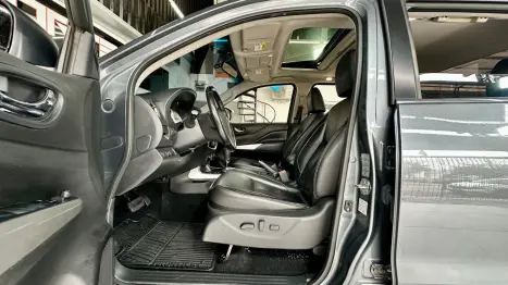 NISSAN Frontier 2.3 16V LE 4X4 CABINE DUPLA BI-TURBO DIESEL AUTOM�TICO, Foto 37