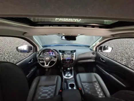 NISSAN Frontier 2.3 16V PLATINUM CABINE DUPLA 4X4 BI-TURBO DIESEL AUTOM�TICO, Foto 3