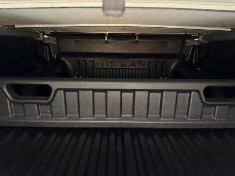 NISSAN Frontier 2.3 16V PRO4X CABINE DUPLA 4X4 BI-TURBO DIESEL AUTOM�TICO, Foto 9