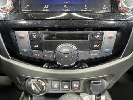 NISSAN Frontier 2.3 16V PRO4X CABINE DUPLA 4X4 BI-TURBO DIESEL AUTOM�TICO, Foto 13