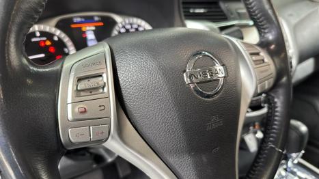 NISSAN Frontier 2.3 16V LE 4X4 CABINE DUPLA BI-TURBO DIESEL AUTOM�TICO, Foto 12