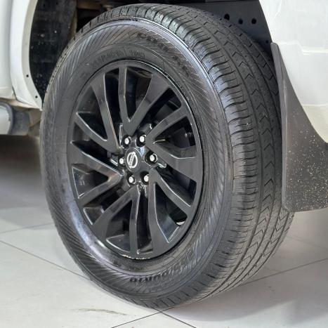 NISSAN Frontier 2.3 16V LE 4X4 CABINE DUPLA BI-TURBO DIESEL AUTOM�TICO, Foto 20