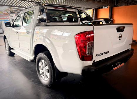 NISSAN Frontier 2.3 16V S 4X4 CABINE DUPLA BI-TURBO DIESEL, Foto 9
