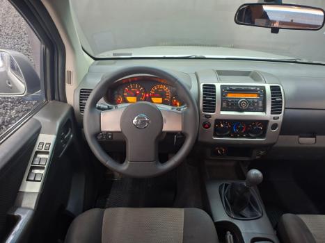 NISSAN Frontier 2.5 SE 4X4 TURBO DIESEL CABINE DUPLA, Foto 2
