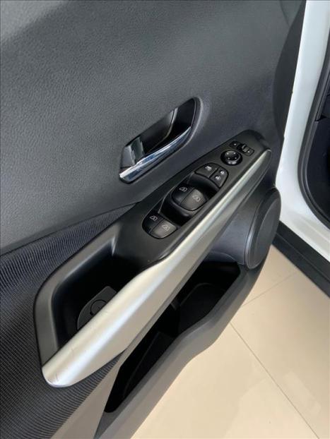 NISSAN Kicks 1.6 16V 4P FLEXSTART ADVANCE XTRONIC AUTOM�TICO CVT, Foto 9