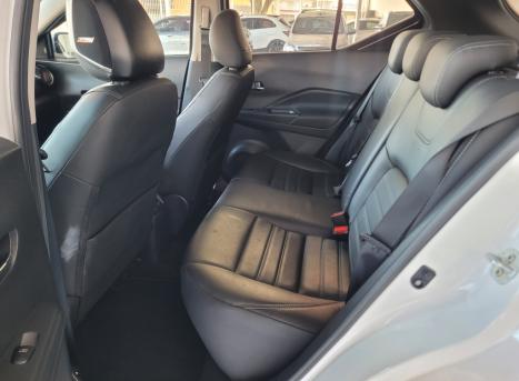 NISSAN Kicks 1.6 16V 4P FLEXSTART EXCLUSIVE XTRONIC AUTOM�TICO CVT, Foto 9
