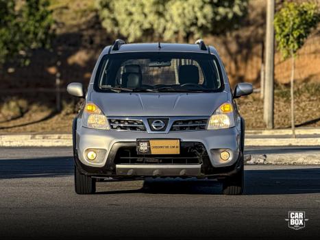 NISSAN Livina 1.8 16V 4P SL X-GEAR FLEX AUTOMÁTICO, Foto 2 NISSAN Livina 1.8 16V 4P SL X-GEAR FLEX AUTOMÁTICO, Foto 2