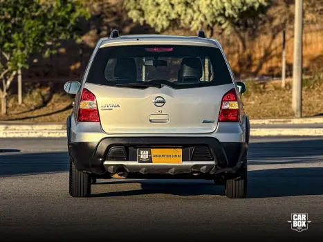 NISSAN Livina 1.8 16V 4P SL X-GEAR FLEX AUTOMÁTICO, Foto 5 NISSAN Livina 1.8 16V 4P SL X-GEAR FLEX AUTOMÁTICO, Foto 5