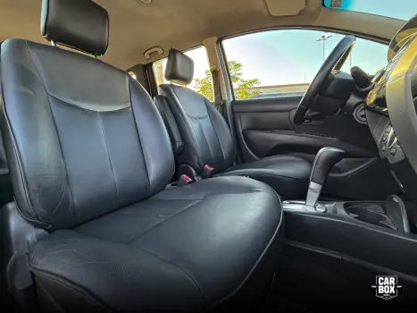 NISSAN Livina 1.8 16V 4P SL X-GEAR FLEX AUTOMÁTICO, Foto 9 NISSAN Livina 1.8 16V 4P SL X-GEAR FLEX AUTOMÁTICO, Foto 9