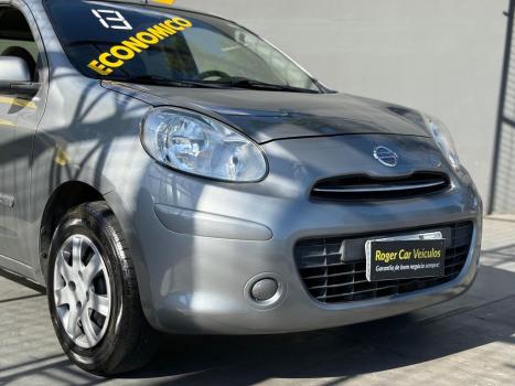 NISSAN March 1.0 12V 4P S FLEX, Foto 2