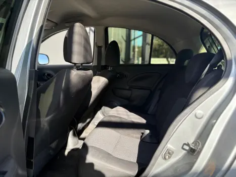 NISSAN March 1.0 12V 4P S FLEX, Foto 11