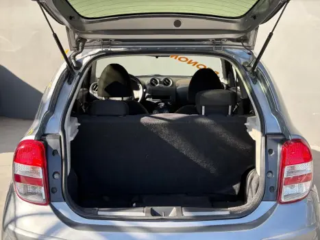 NISSAN March 1.0 12V 4P S FLEX, Foto 13