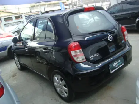 NISSAN March 1.0 12V 4P S FLEX, Foto 2