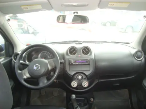 NISSAN March 1.0 12V 4P S FLEX, Foto 6