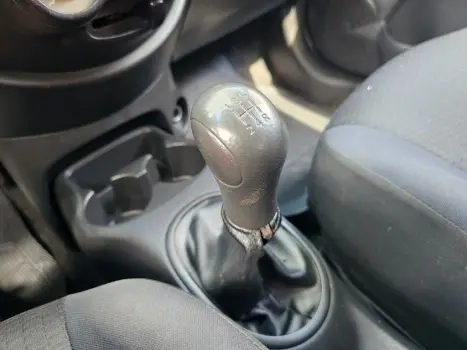 NISSAN March 1.6 16V 4P S FLEX, Foto 11 NISSAN March 1.6 16V 4P S FLEX, Foto 11