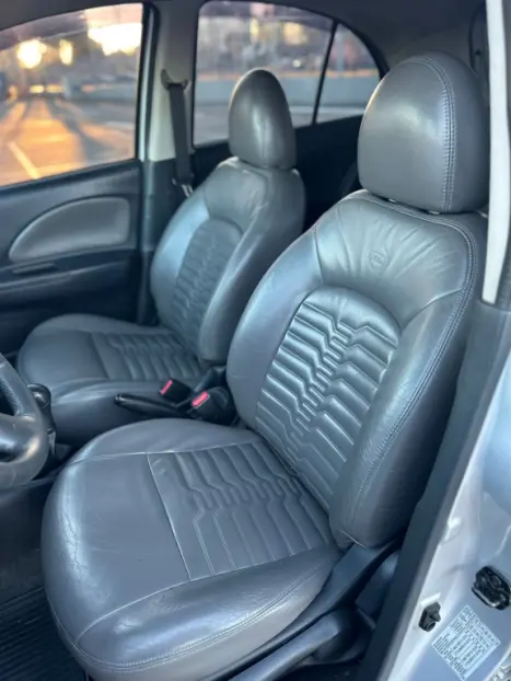 NISSAN March 1.6 16V 4P SV FLEX, Foto 9