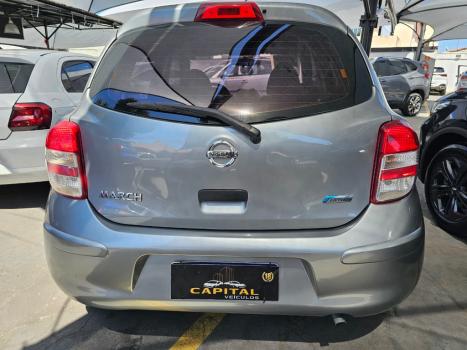 NISSAN March 1.6 16V 4P S FLEX, Foto 5