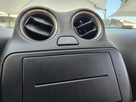 NISSAN March 1.6 16V 4P S FLEX, Foto 9