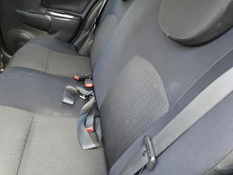 NISSAN March 1.6 16V 4P S FLEX, Foto 10