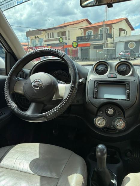 NISSAN March 1.6 16V 4P S FLEX, Foto 4