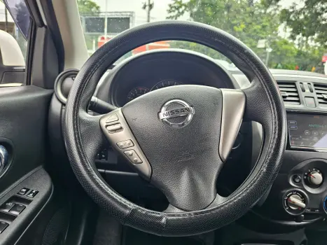 NISSAN March 1.6 16V 4P SV FLEX, Foto 12