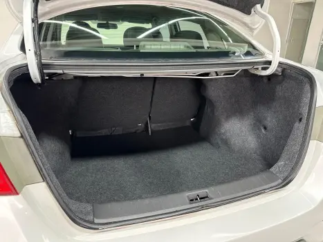 NISSAN Sentra 2.0 16V 4P SV FLEX AUTOM�TICO CVT, Foto 20