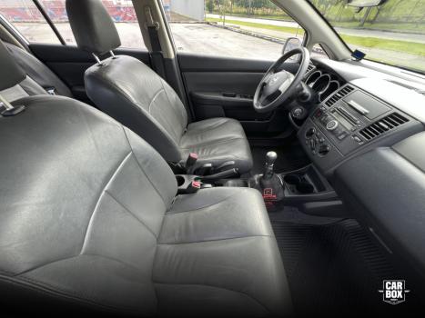 NISSAN Tiida Hatch 1.8 16V 4P S FLEX, Foto 2