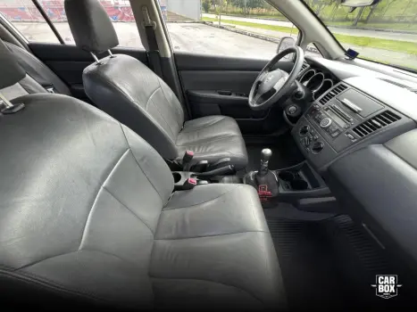 NISSAN Tiida Hatch 1.8 16V 4P S FLEX, Foto 5