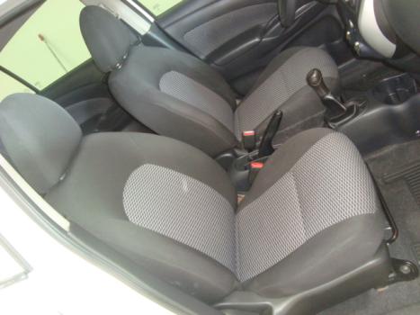NISSAN Versa Sedan 1.0 4P FLEX, Foto 4 NISSAN Versa Sedan 1.0 4P FLEX, Foto 4