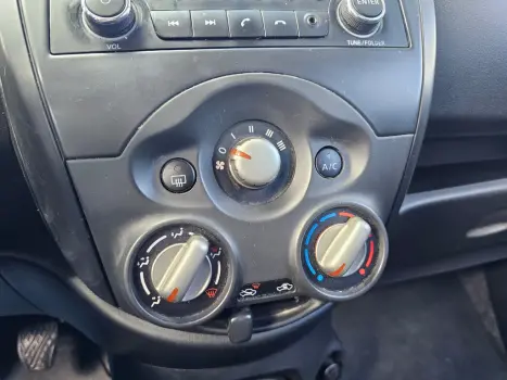 NISSAN Versa Sedan 1.0 4P FLEX, Foto 10