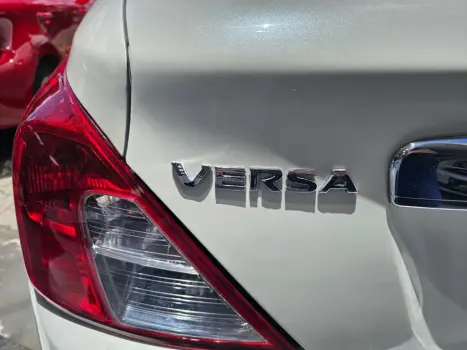NISSAN Versa Sedan 1.6 16V 4P FLEX SL, Foto 5