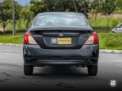 NISSAN Versa Sedan 1.0 4P FLEX, Foto 3