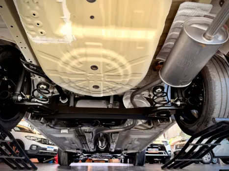 NISSAN Versa Sedan 1.6 16V 4P UNIQUE FLEX, Foto 26