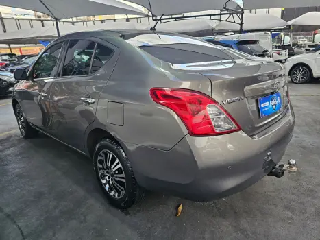 NISSAN Versa Sedan 1.6 16V 4P FLEX SL, Foto 6